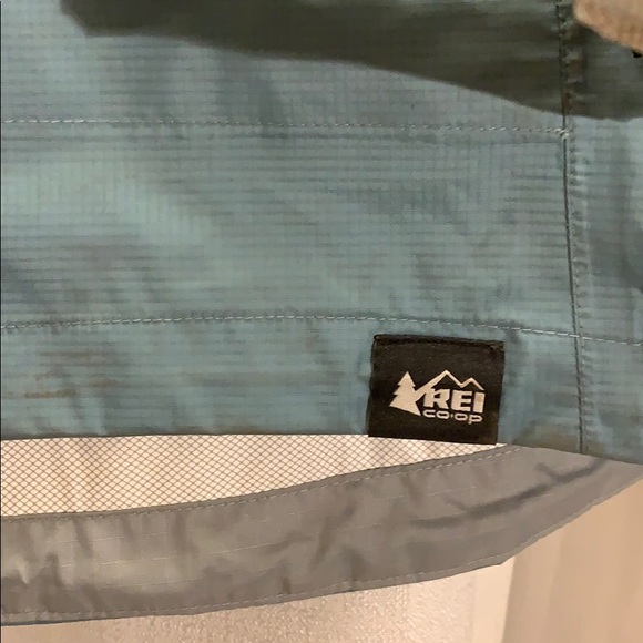 REI Raincoat - Picture 3 of 4